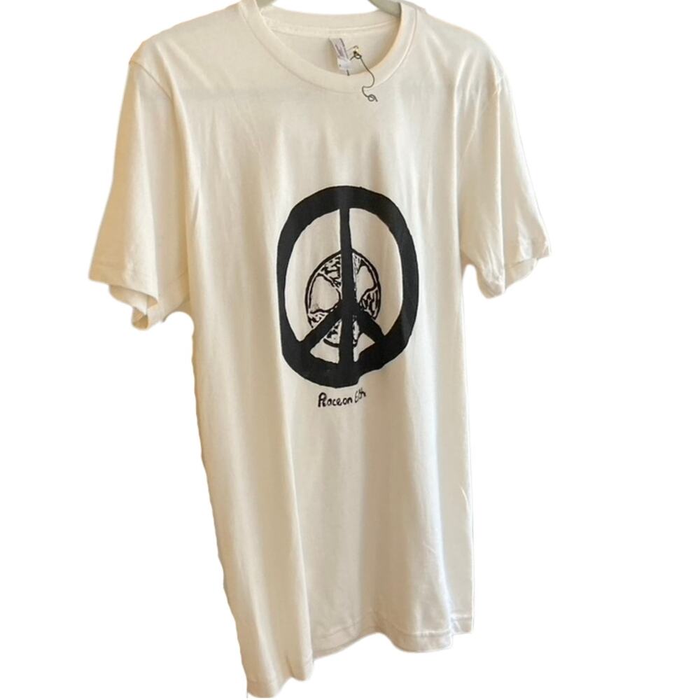 NWOT Sustainable Edition Peace On Earth Graphic T-Shirt , Unisex Small